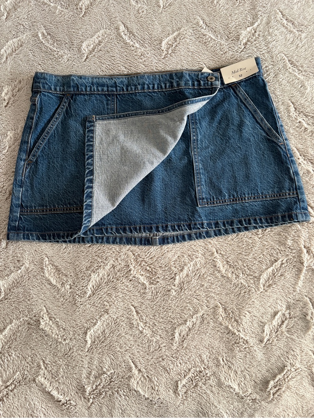 Abercrombie & Fitch Mid Rise Denim Wrap Mini Skirt Size 32 NWT